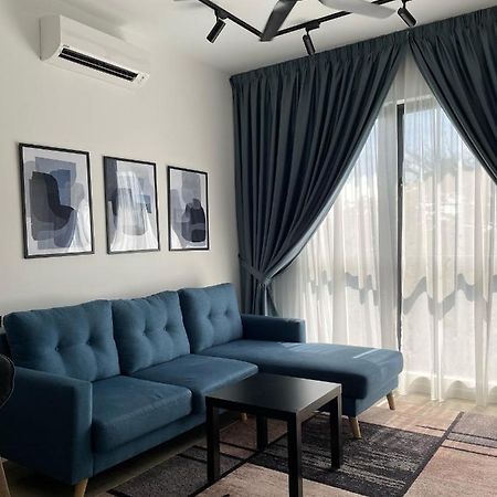 Stayje Putrajaya, 5 Minutes To Ioi City Mall, Wifi , Netflix, Free Parking Kültér fotó