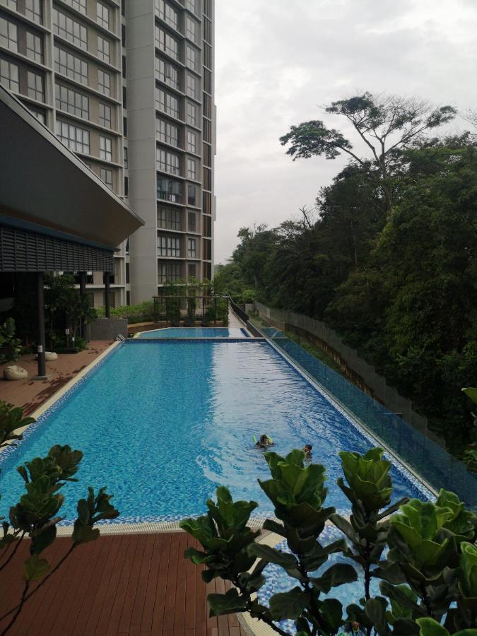 Stayje Putrajaya, 5 Minutes To Ioi City Mall, Wifi , Netflix, Free Parking Kültér fotó